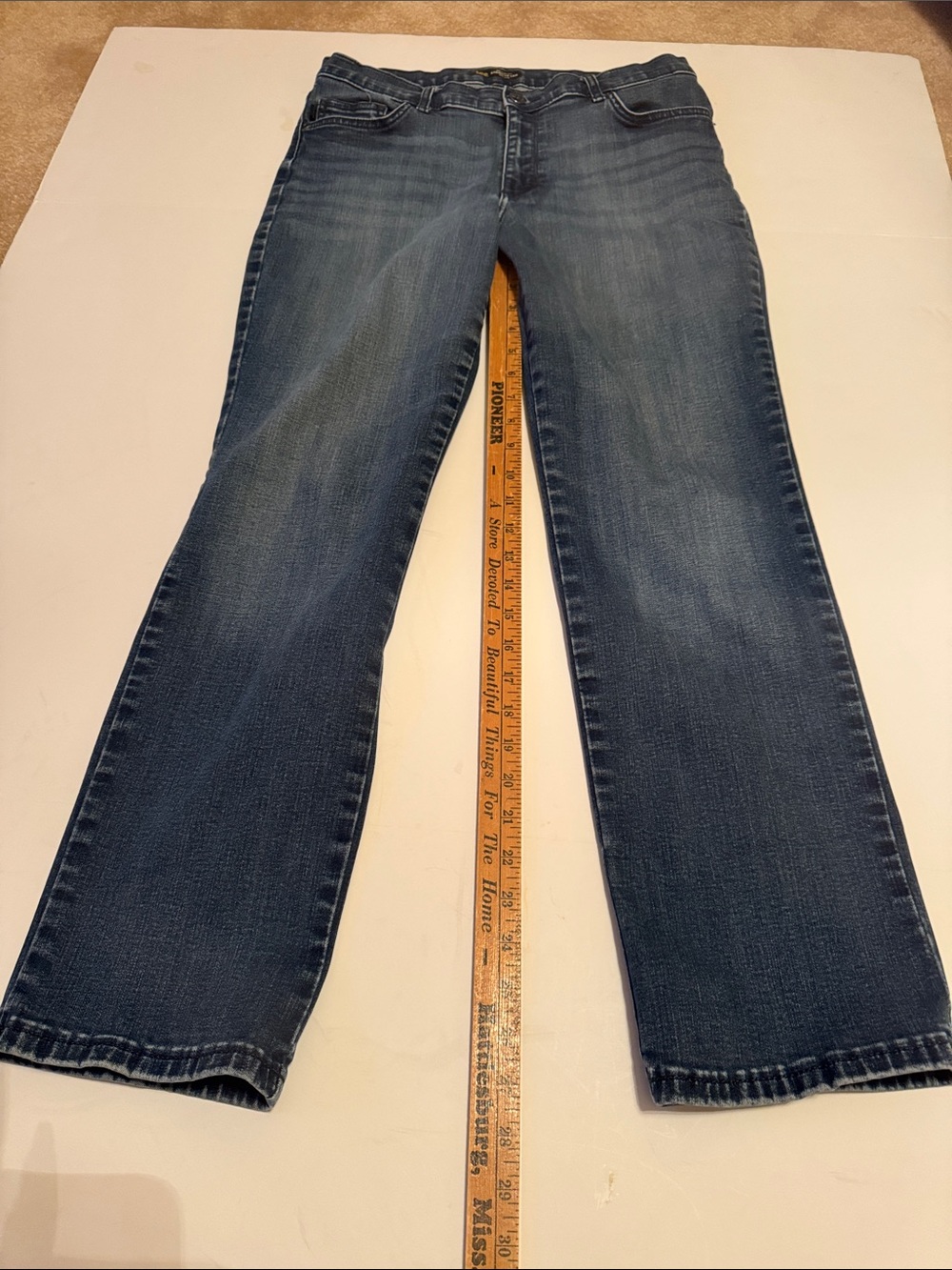 Lee Straight-Leg Dark Blue Denim Jeans Size 12